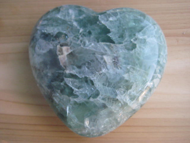 Fluorite Green heart heightens mental abilities 3844